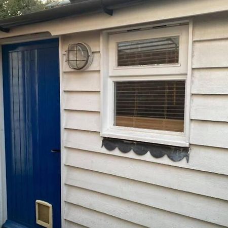 The Potting Shed. Small But Perfectly Formed Canterbury Exterior photo